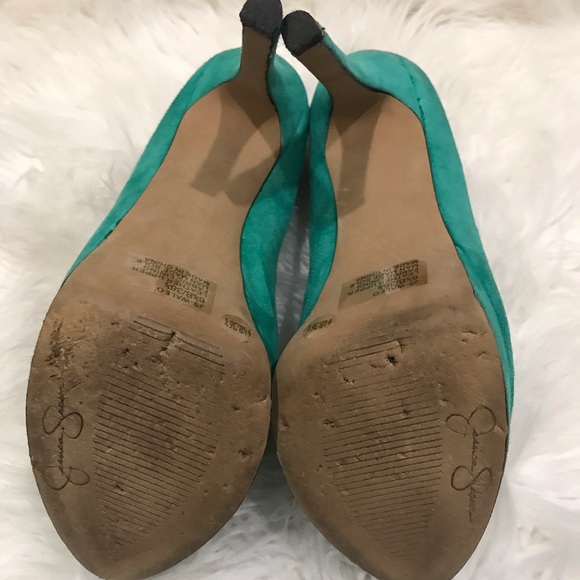 Jessica Simpson-Waleo - Picture 3 of 6